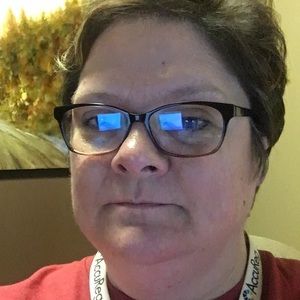 Meet your Posher, Carol